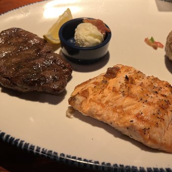 Red Lobster - a plate of food on a table - Seafood Near Me - Zanesville, Ohio Red Lobster - a plate of food on a table - Seafood Near Me - Zanesville, Ohio