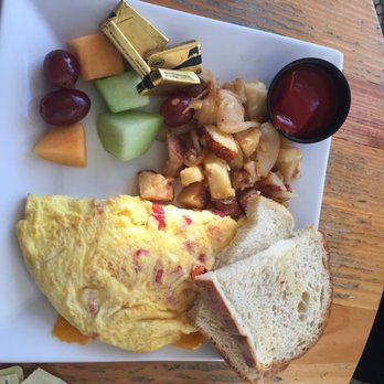 Love Lane Kitchen - Omelette - Breakfast & Brunch Near Me - Mattituck, New York Love Lane Kitchen - Omelette - Breakfast & Brunch Near Me - Mattituck, New York