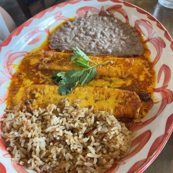 Lupe Tortilla Mexican Restaurant - Cheese enchiladas - Tex-Mex Near Me - Humble, Texas