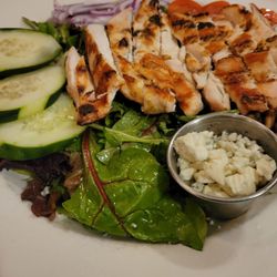Nancy's Rosemary & Sage - Pear salad with chicken