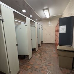 Mount Kidd R.V. Park - Ladies showers in main Centre - $2/5 min, tokens only, open 24h