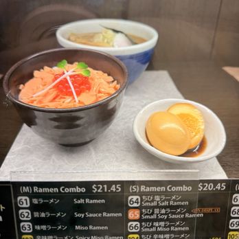Hokkaido Ramen Santouka - Display photo - Ramen Near Me - Edgewater, New Jersey
