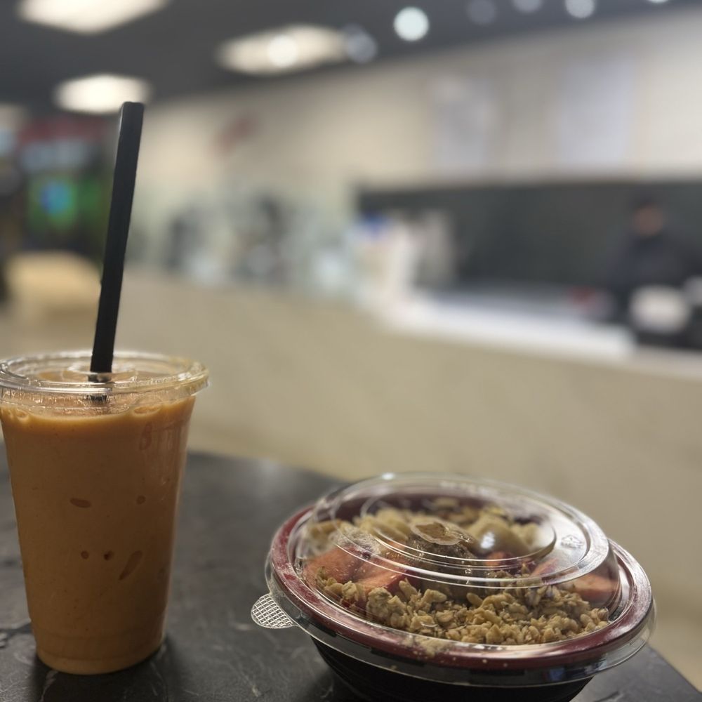 Smootheezy - FRESH START AND BLUEBERRY PROTEIN POWER AÇAÍ - Juice Bars & Smoothies Near Me - Pacoima, California Smootheezy - FRESH START AND BLUEBERRY PROTEIN POWER AÇAÍ - Juice Bars & Smoothies Near Me - Pacoima, California