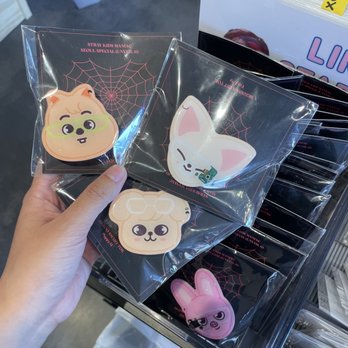 SarangHello - Stray Kids MANIAC SKZOO Phone Grips - Music & DVDs Near Me - San Francisco, California