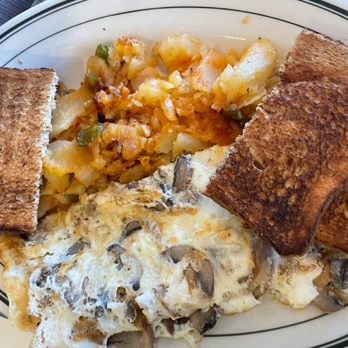 Goshen Plaza Diner - Diners Near Me - Goshen, New York Goshen Plaza Diner - Diners Near Me - Goshen, New York