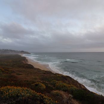 Montara State Beach - Parks Near Me - Montara, California