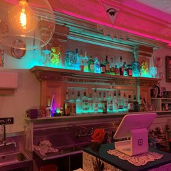 Good Judys - Love the decor