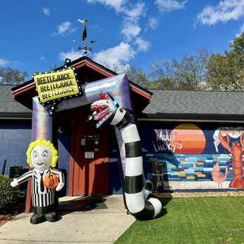 Moby Dicky's - Front of restaurant - Seafood Near Me - Hendersonville, Tennessee