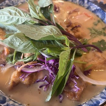 Amazing Basil - Seafood Laksa Noodle - Asian Fusion Near Me - Fremont, California Amazing Basil - Seafood Laksa Noodle - Asian Fusion Near Me - Fremont, California