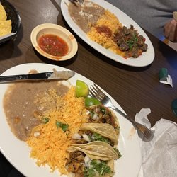 Fogata Mexican Restaurant - Tacos pastor and bistek a la Mexicans for the hubs. Delicious!!!