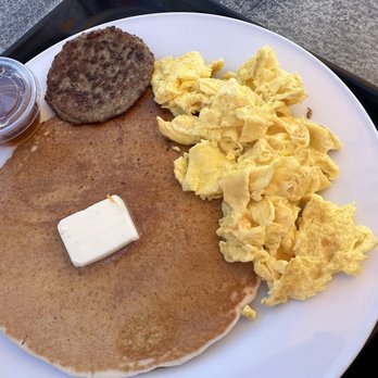 Red’s Java House - Pancake Plate with 2 Eggs and Protein - Breakfast & Brunch Near Me - San Francisco, California