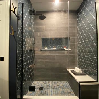 Chi Renovation & Design - primary shower after - General Contractors Near Me - Chicago, Illinois