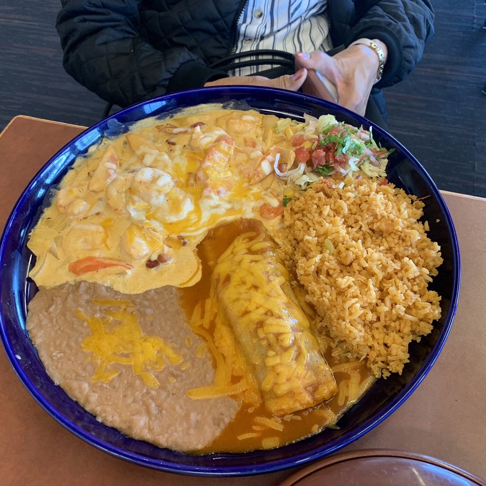 El Columpio - The special of the day, shrimp with bacon, onions and carrots plate, comes with one beef enchilada - Mexican Near Me - Mitchell, South Dakota El Columpio - The special of the day, shrimp with bacon, onions and carrots plate, comes with one beef enchilada - Mexican Near Me - Mitchell, South Dakota