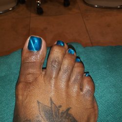 Zen Nails and Day Spa - Gel polish with a parrifin pedicure