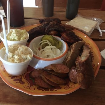 Briskets & Beer Smokehouse - My sampler platter, a lot of food! - Barbeque Near Me - Laredo, Texas Briskets & Beer Smokehouse - My sampler platter, a lot of food! - Barbeque Near Me - Laredo, Texas