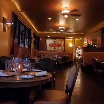 Paon Restaurant & Wine Bar - Interior seating - Wine Bars Near Me - Carlsbad, California Paon Restaurant & Wine Bar - Interior seating - Wine Bars Near Me - Carlsbad, California