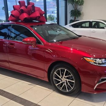 Arrowhead Lexus - Car Dealers Near Me - Peoria, Arizona