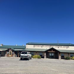 Cattlemen's Bar & Grill - Front of restaurant (left side is entrance)