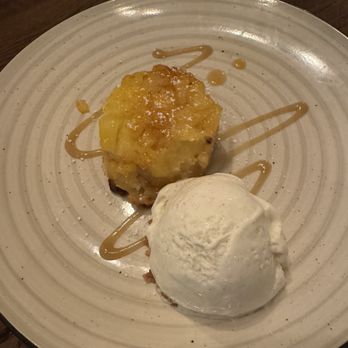 Eating House 1849 Koloa - Pineapple Upside Down Cake - Hawaiian Near Me - Koloa, Hawaii