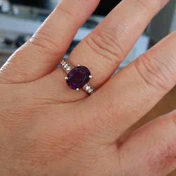 Pacific Diamond Wedding Rings - New life for an old ring! - Jewelry Near Me - Honolulu, Hawaii Pacific Diamond Wedding Rings - New life for an old ring! - Jewelry Near Me - Honolulu, Hawaii