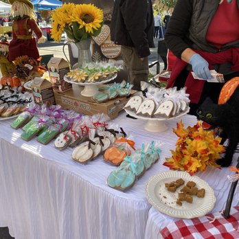 Provo Farmers Market - Cute hand decorated gingerbread cookies - Farmers Market Near Me - Provo, Utah