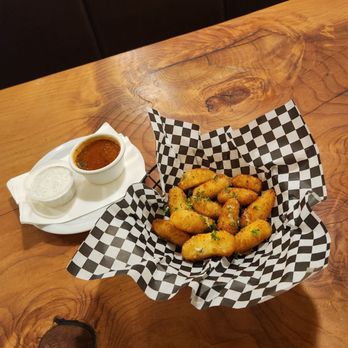 Meet & Eat - Crispy mozzarella sticks - Breakfast & Brunch Near Me - Sacramento, California Meet & Eat - Crispy mozzarella sticks - Breakfast & Brunch Near Me - Sacramento, California