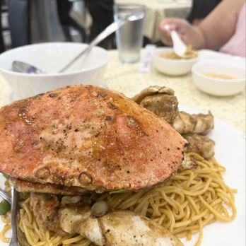 Kim Tar Seafood - Fresh Crab house special with garlic noodles - Seafood Near Me - Temple City, California Kim Tar Seafood - Fresh Crab house special with garlic noodles - Seafood Near Me - Temple City, California
