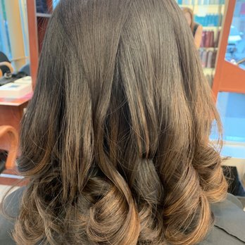 Friendly Cuts - Hair Salons Near Me - Kanata, Ontario