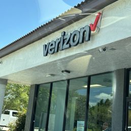 Exterior photo of Verizon - Naples, Florida Exterior photo of Verizon - Naples, Florida