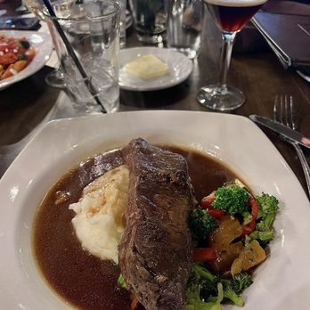 GreenFire Restaurant Bar & Bakery - New American Near Me - Rockford, Illinois