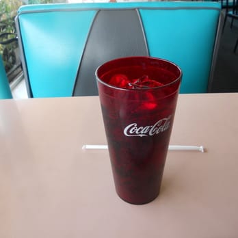 George's 50's Diner - Diners Near Me - Long Beach, California