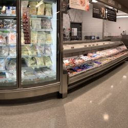 Publix - The tiny seafood area