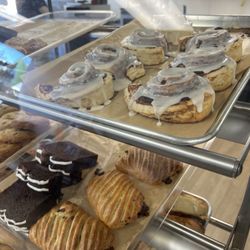 Busy Bee Cafe - Cinnamon Buns