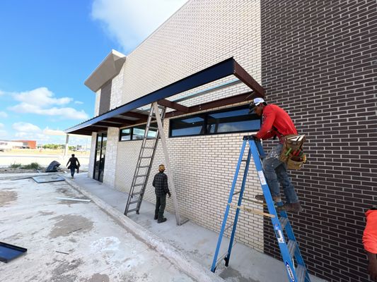 Austin Real Roofing Logo