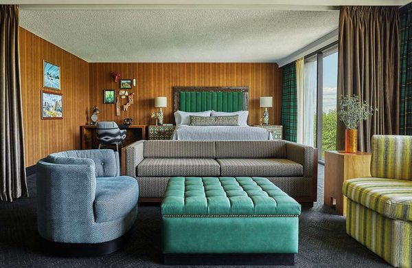 Graduate by Hilton Eugene by null