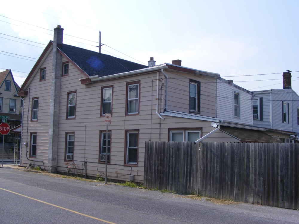 Slide of Roger Mast Carpentry