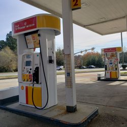 Best Gas Stations With Air Pumps Near Me November 2024: Find Nearby