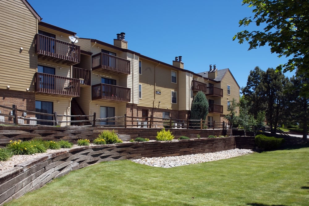 SILVER REEF Updated September 2024 37 Reviews 12419 W 2nd Pl, Lakewood, Colorado