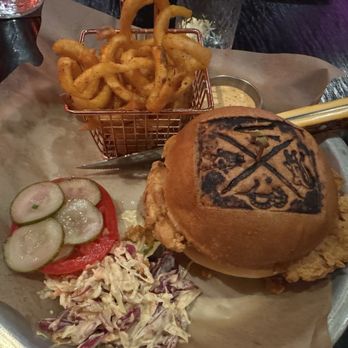 Voodoo Bayou - Chicken sandwich - Cocktail Bars Near Me - Orlando, Florida