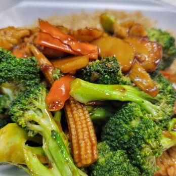 Kung Fu Bear - Asian Cuisine - Broccoli Chicken - Chinese Near Me - Denver, Colorado Kung Fu Bear - Asian Cuisine - Broccoli Chicken - Chinese Near Me - Denver, Colorado
