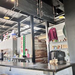 Hitchhiker Brewing - Inside