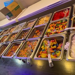 Yoway Cafe & Frozen Yogurt