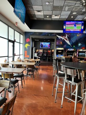 Khaos Brewcade & Kitchen by null