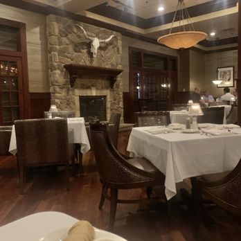 Morrie's Steakhouse - Classic western interior - American Near Me - Sioux Falls, South Dakota