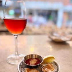 Neptune Oyster - Woodbury Littleneck Clams
