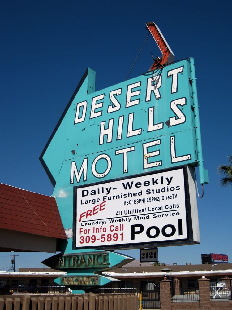 Desert Hills Motel