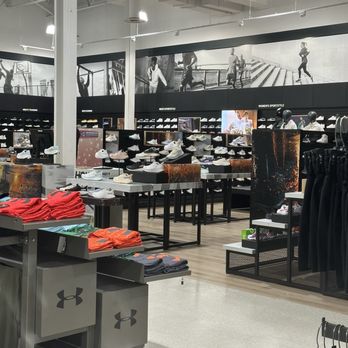 DICK'S Sporting Goods - Sports Wear Near Me - Waldorf, Maryland