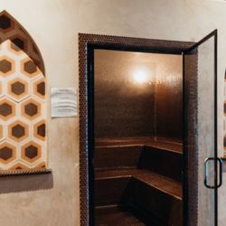 Bliss Organic Day Spa - Our Extra Large Steam Room
