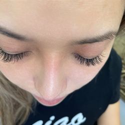 Rejuvalon Skin & Spa - Eyelash extensions