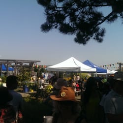 Garlic Festival - Some tents.... a nice day.. a great day for a garlic festival.